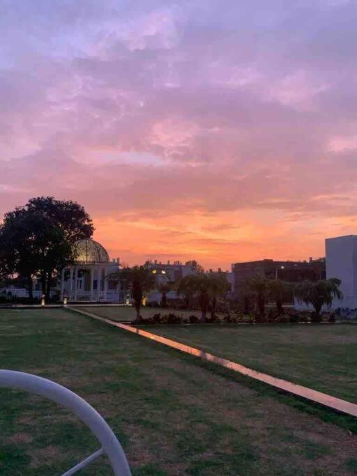 Furnished Villa Near Airport, Away From City Bhopal Luaran gambar