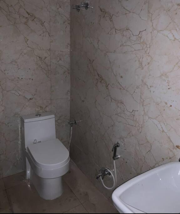 Furnished Villa Near Airport, Away From City Bhopal Luaran gambar